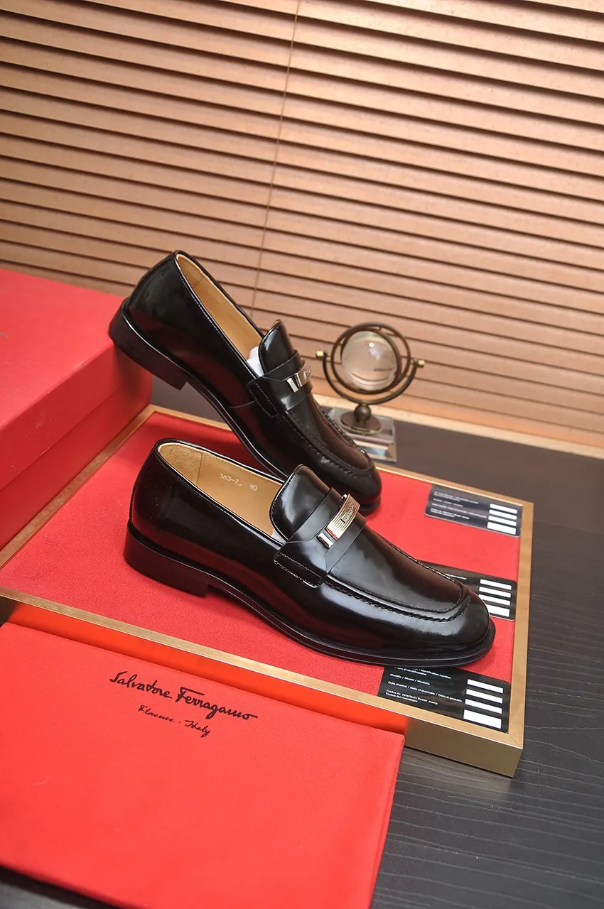 Men's shoes 💰620💶 [Ferragamo/Ferragamo] The latest model in the counter. Original imported open-sided high-quality cowhide hand-woven + imported 🐂 cowhide + original luxury metal buckle + original combination outsole. Comparative and stress-free 38--45 (45 custom-made)